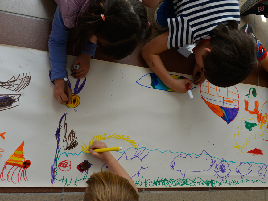 si disegnano i personaggi delle storie